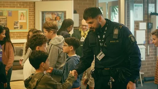 Poster del episodio 3 de The Thin Blue Line online