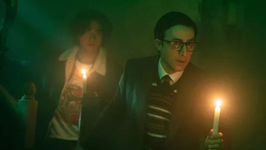 Poster del episodio 6 de School Spirits online